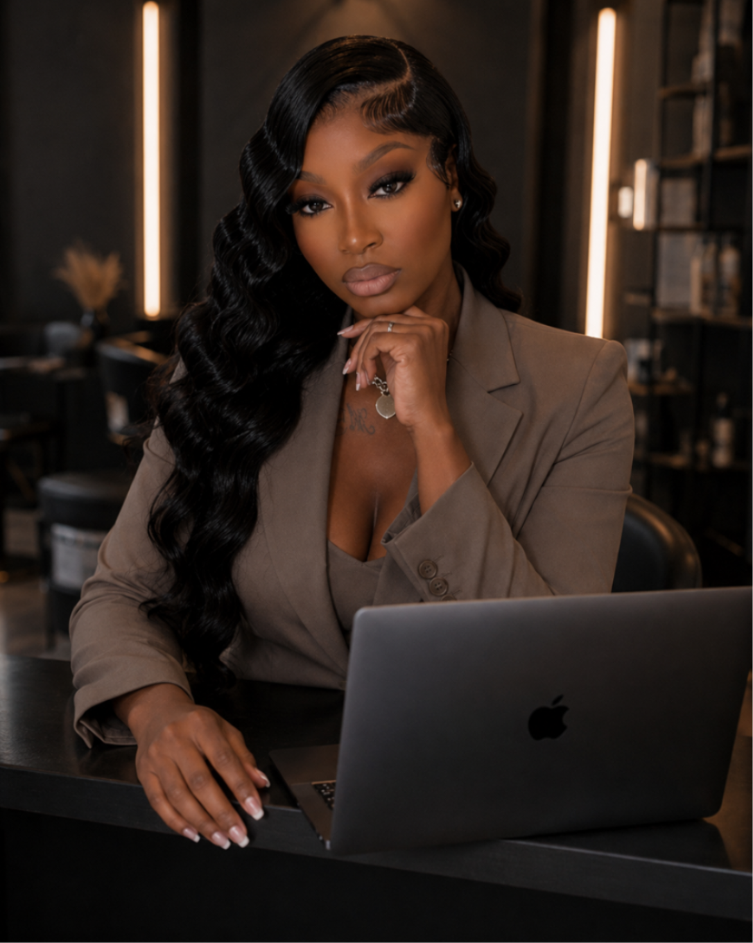 Ineffable Lux stylist